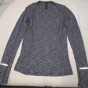 Lululemon Grey Kanto Catch Me longsleeve top